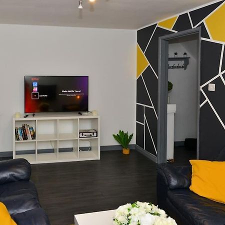 Perfect For Contractors, Tvs In Every Bedroom Craigavon Exteriér fotografie