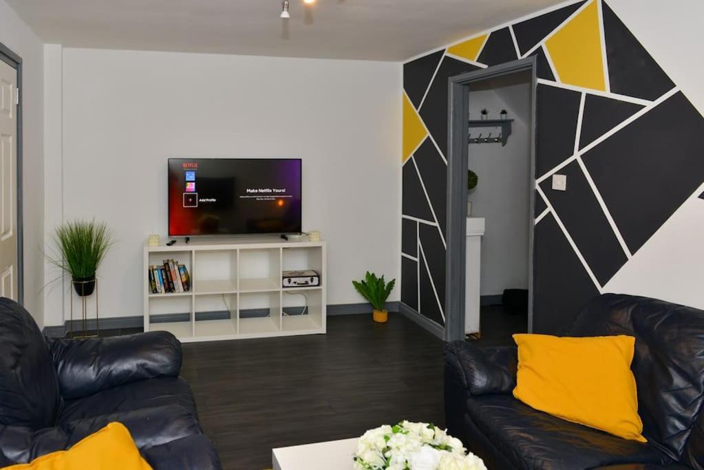 Perfect For Contractors, Tvs In Every Bedroom Craigavon Exteriér fotografie